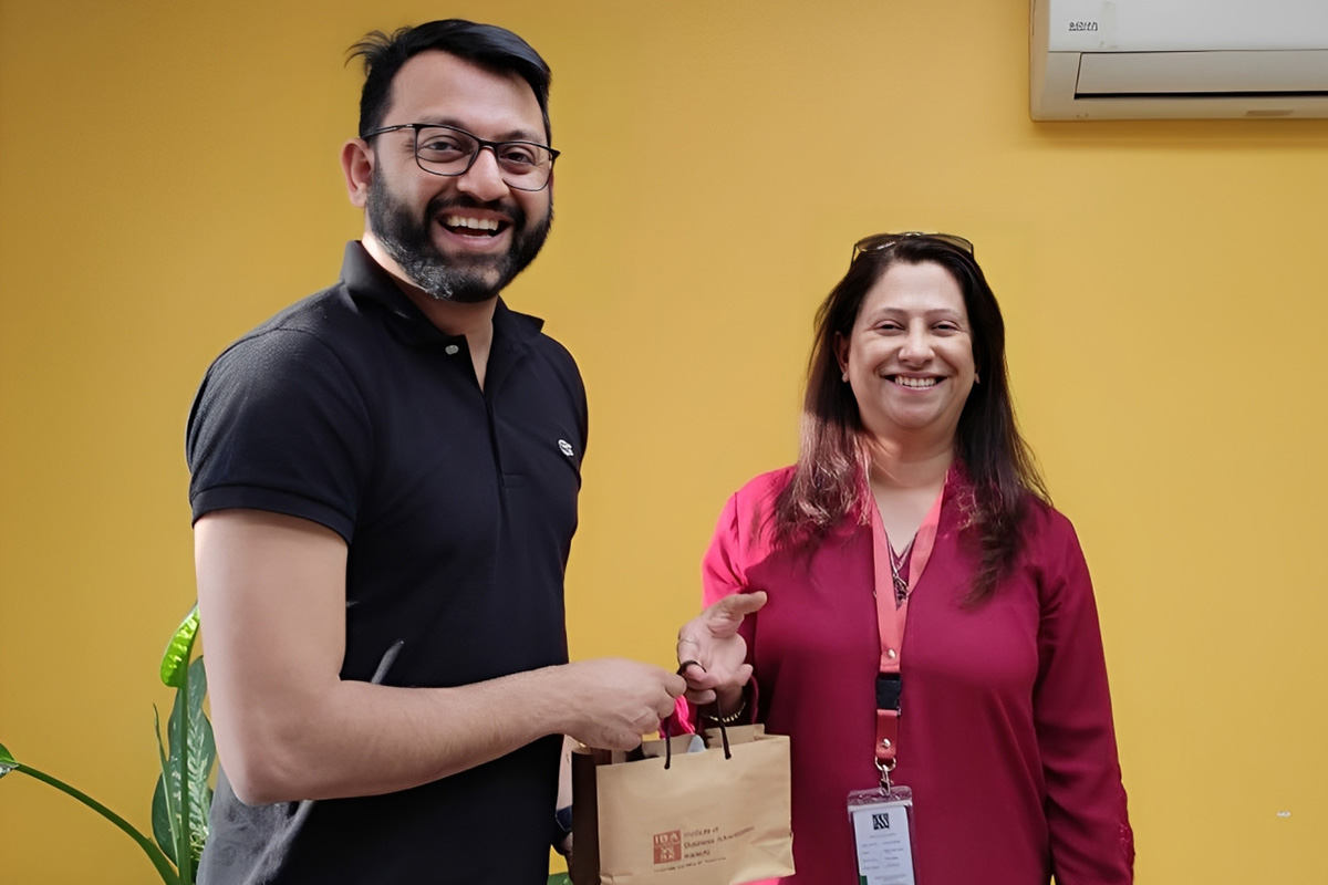 The Global Hub Manager, Heriot-Watt University, Mr. Ali Khan, visits IBA Karachi